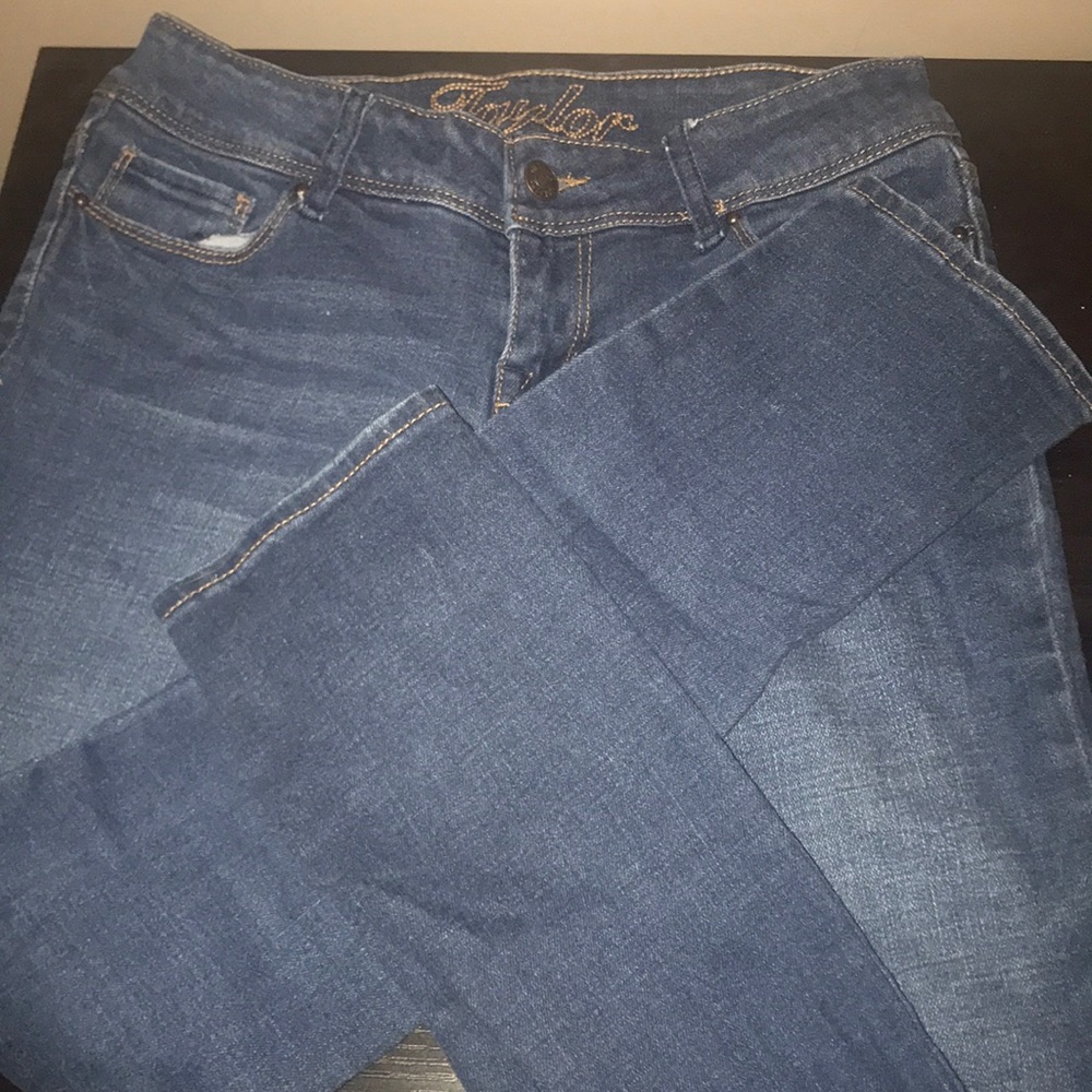 Delia’s Taylor skinny jeans